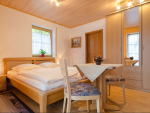 Doppelzimmer Balkon 3